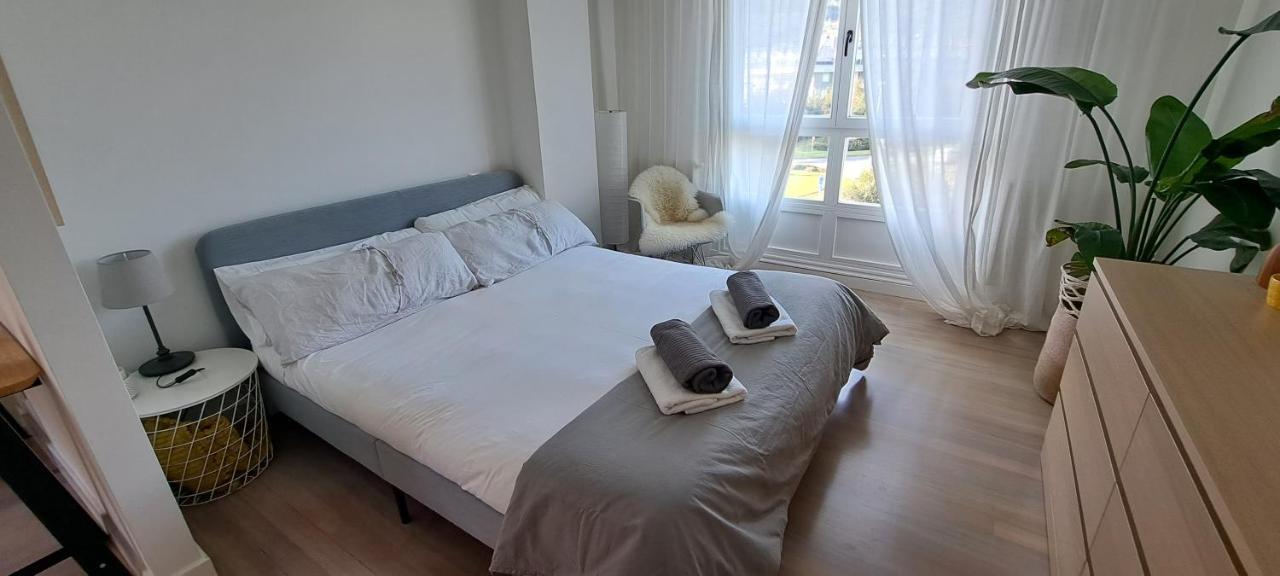 קסטרו אורדיאלס Apartamento Con Suite, Zona De Trabajo Y Yoga Wifi Y Garaje מראה חיצוני תמונה
